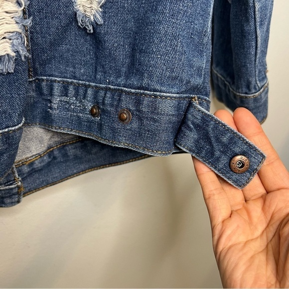 BBJ Women’s Distressed Denim Jean Jacket Size M 100% Cotton Blue Was Long Sleeve - Picture 11 of 15